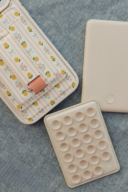 Sweet Lemon Magnetic Wallet