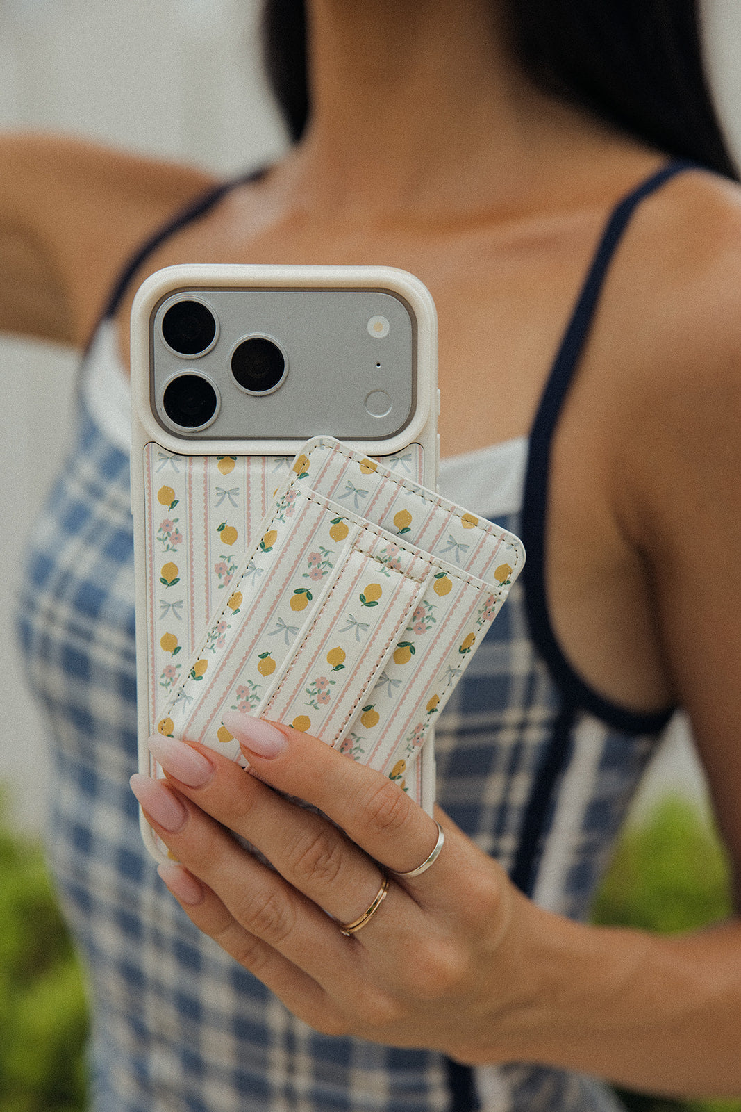 Sweet Lemon Magnetic Wallet
